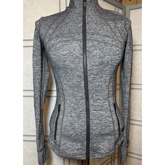 Lululemon Define *Luon Jacket, Women's Size 6 - Heather Black EUC - Picture 5 of 8